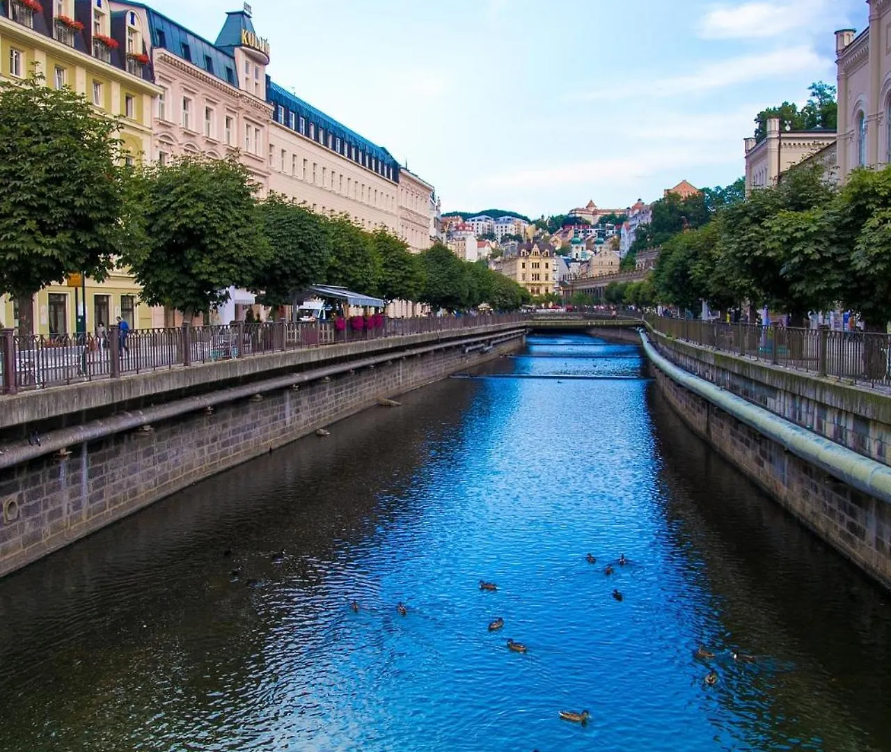 Apartment Karlovy Charme Inn By Rentez Karlovy Vary Czech Republic